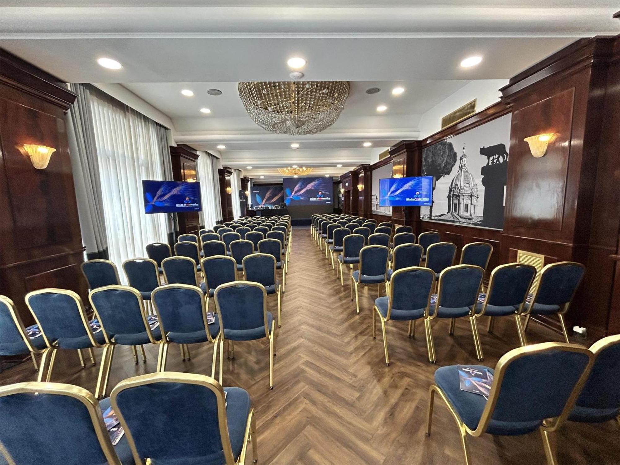 Radisson Blu Ghr Rome Hotel Exterior photo